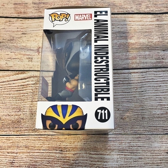 NWT Marvel Collector's Corp Funko Pop Wolverine El Animal Indestructible #711 - Picture 2 of 6